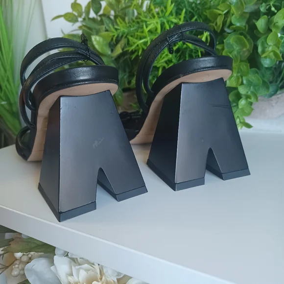 ALOHAS A Cactus Sandals - Picture 3 of 11